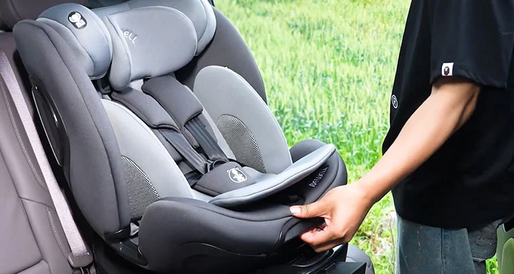 Nye bilstolinnovasjoner forbedrer familiesikkerhet og komfort Nye bilstolinnovasjoner forbedrer familiesikkerhet og komfort
